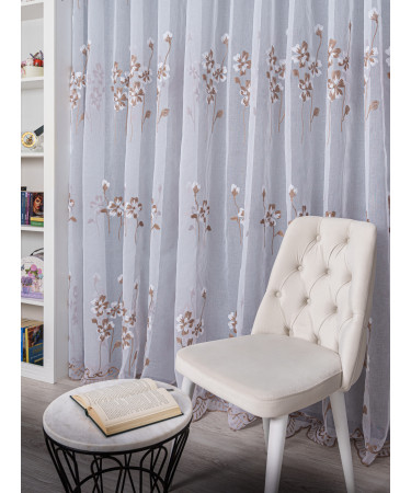 Perdea tip in brodat, alb/bej