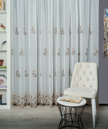 Perdea tip in brodat, ivoire/maro