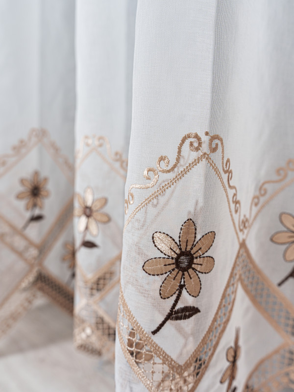 Perdea tip in brodat, ivoire/maro Perdea tip in brodat, ivoire/maro