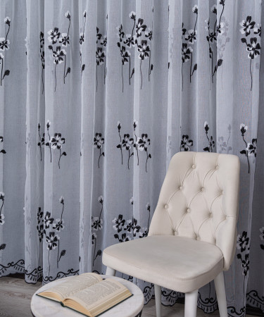 Perdea tip in brodat alb/negru