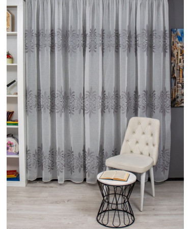 Perdea tip in brodat, alb/gri