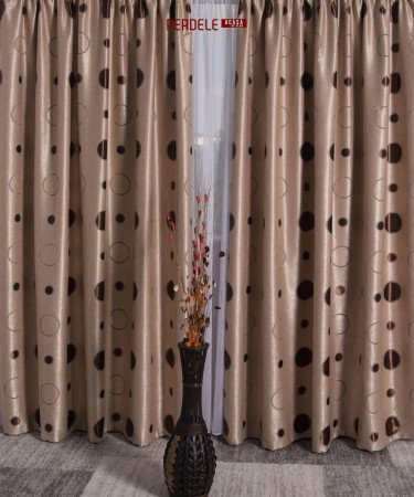 Draperie blackout, crem/maro, model buline Draperie blackout, crem/maro, model buline