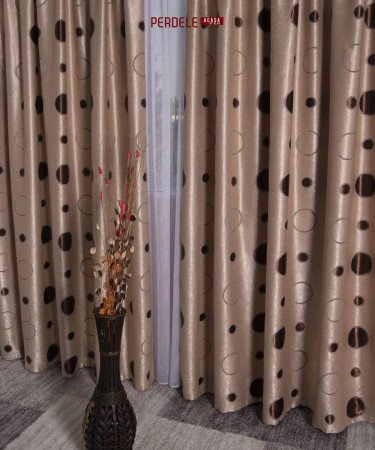 Draperie blackout, crem/maro, model buline Draperie blackout, crem/maro, model buline