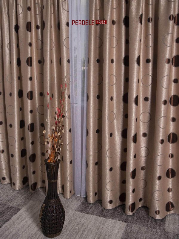 Draperie blackout, crem/maro, model buline