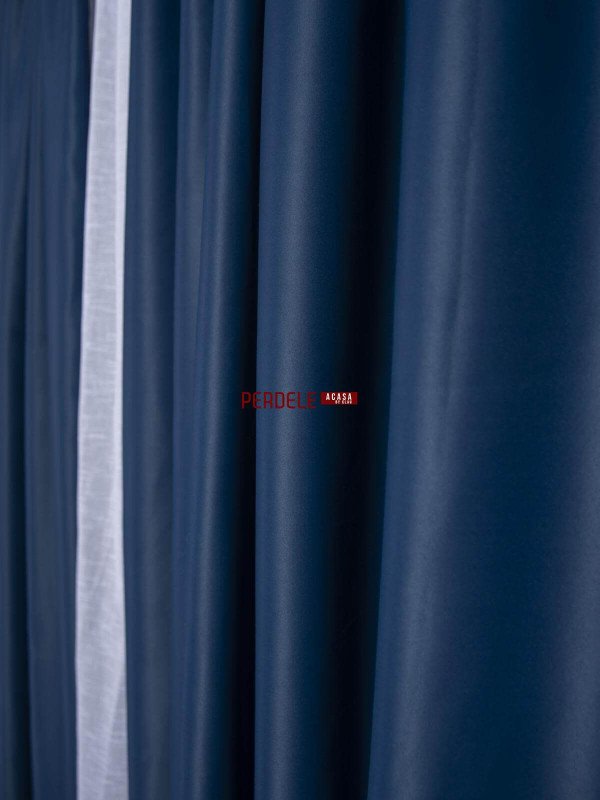 Draperie blackout bleumarin