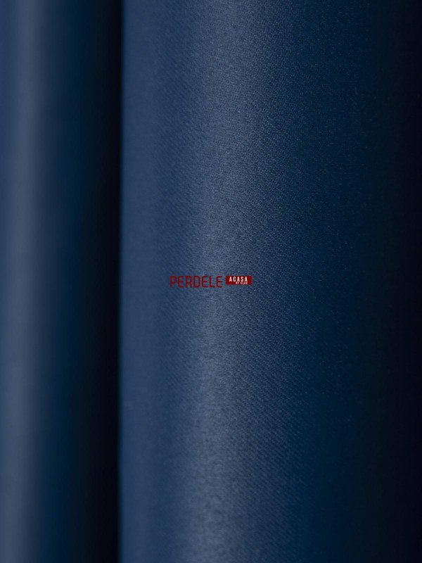 Draperie blackout bleumarin