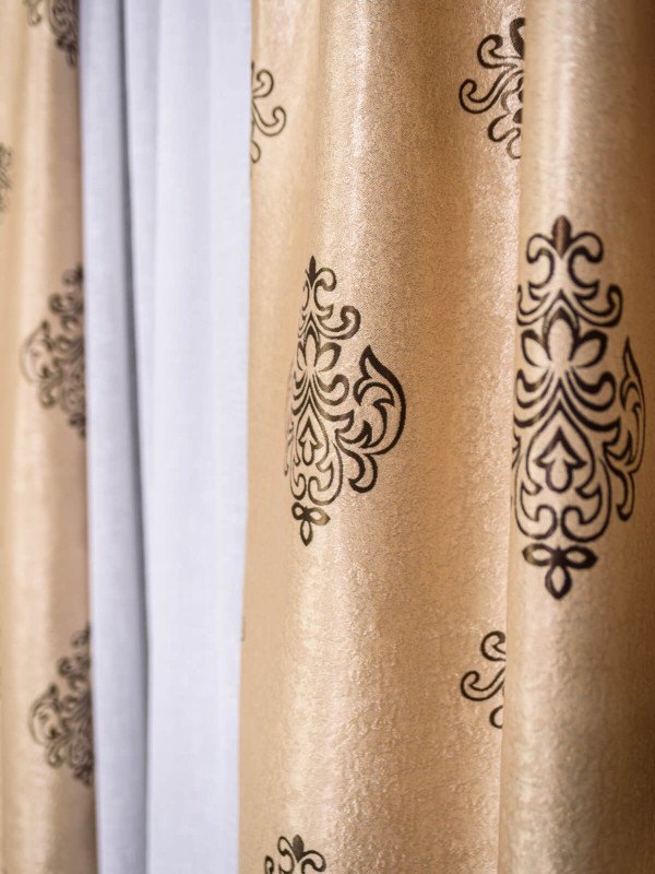 Draperie blackout crem/maro model baroc