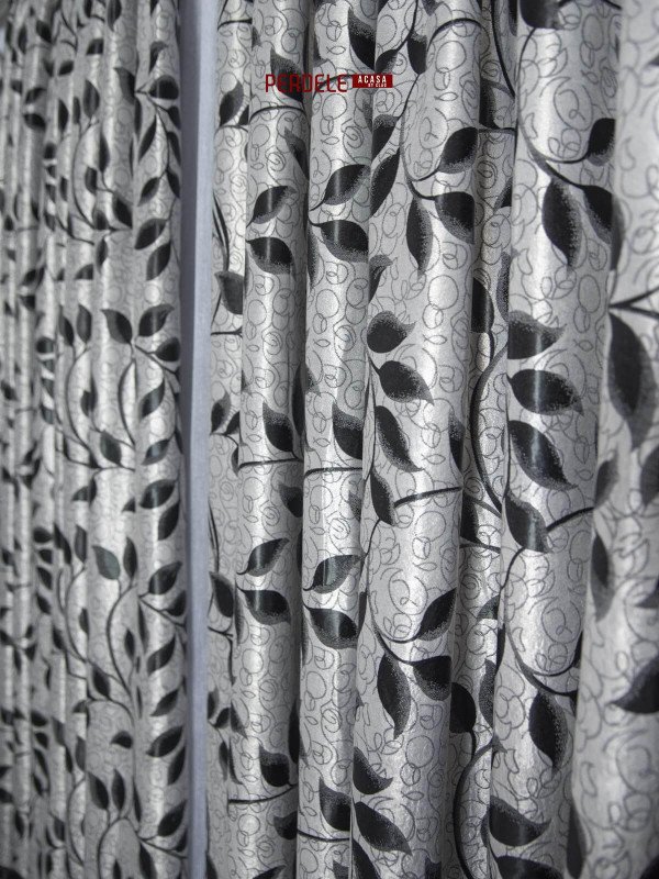 Draperie blackout gri/negru