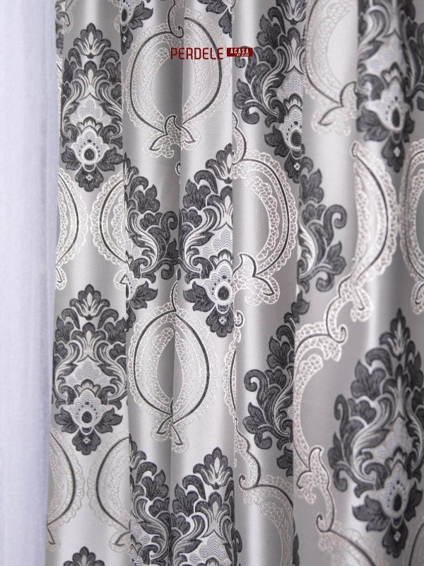 Draperie blackout model baroc,argintiu/negru