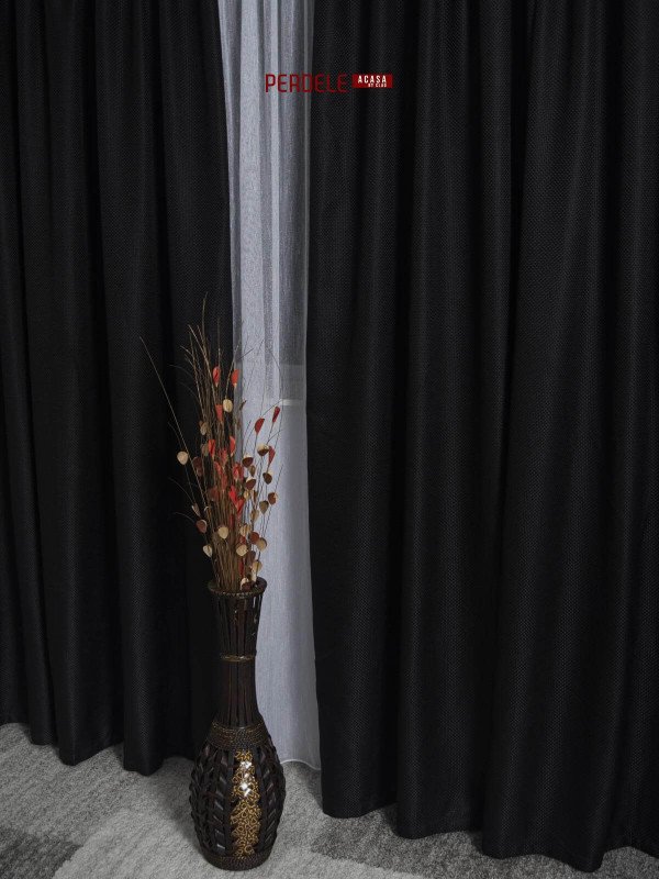 Draperie blackout negru