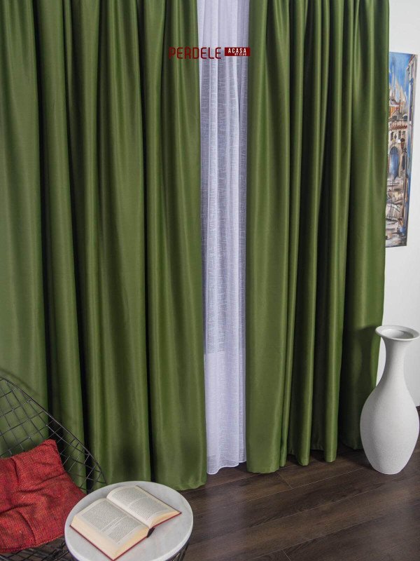 Draperie blackout verde