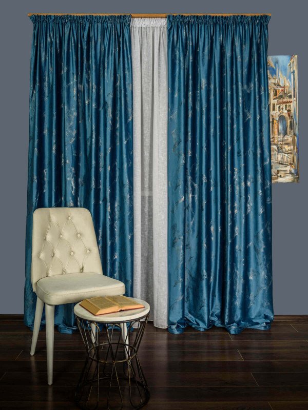 Draperie catifea albastru cu insertii auriu