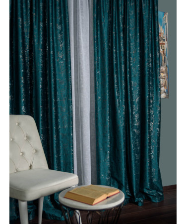 Draperie catifea albastru-turqoise cu insertii aurii/argintii Draperie catifea albastru-turqoise cu insertii aurii/argintii