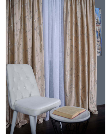 Draperie catifea bej cu insertii aurii Draperie catifea bej cu insertii aurii