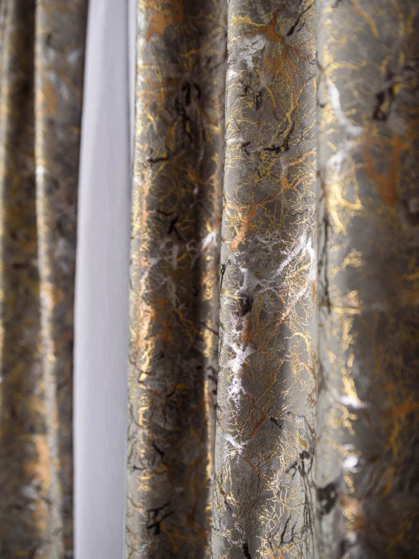 Draperie catifea gri cu insertii aurii/maro