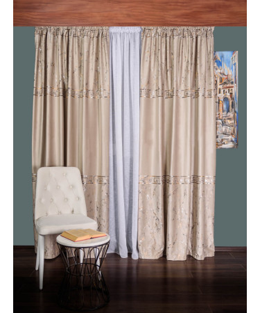 Draperie catifea bej cu model auriu Draperie catifea bej cu model auriu