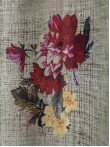 Draperie catifea bej/rosu, model flori
