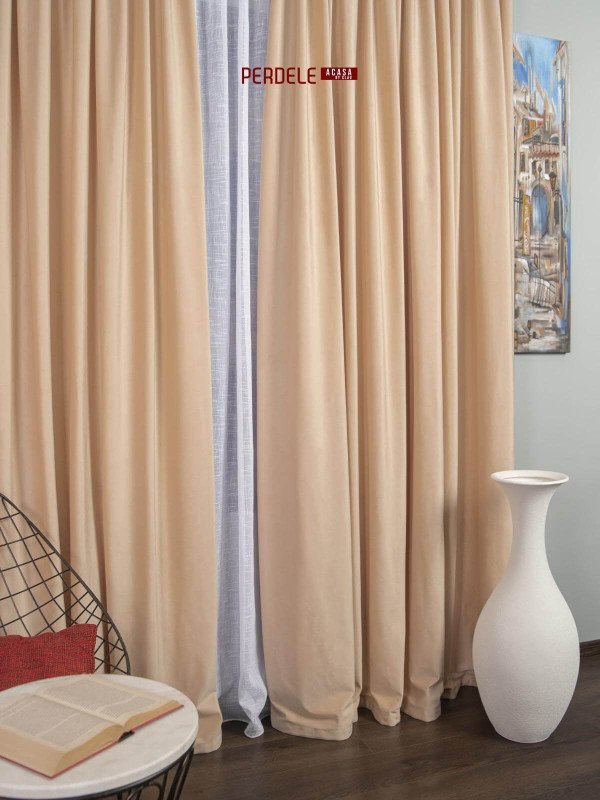 Draperie catifea crem