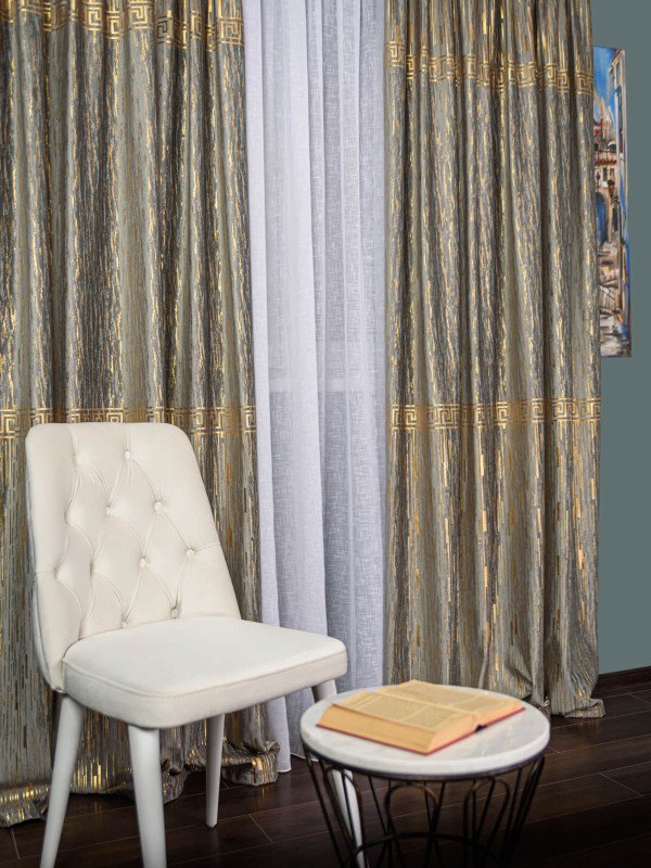 Draperie catifea cu model gri/auriu