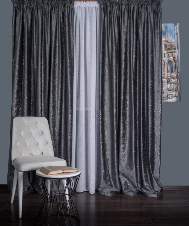 Draperie catifea gri inchis cu insertii aurii/argintii Draperie catifea gri inchis cu insertii aurii/argintii