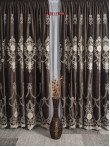 Draperie catifea maro cu broderie