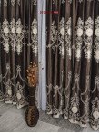 Draperie catifea maro cu broderie