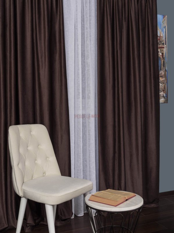 Draperie catifea maro