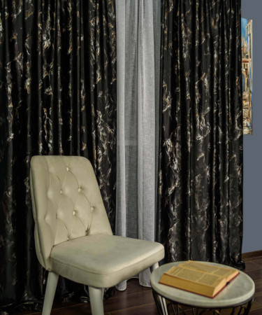 Draperie catifea negru cu insertii auriu Draperie catifea negru cu insertii auriu