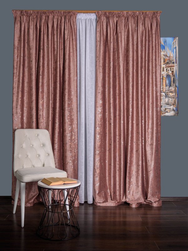 Draperie catifea roz cu insertii aurii/argintii