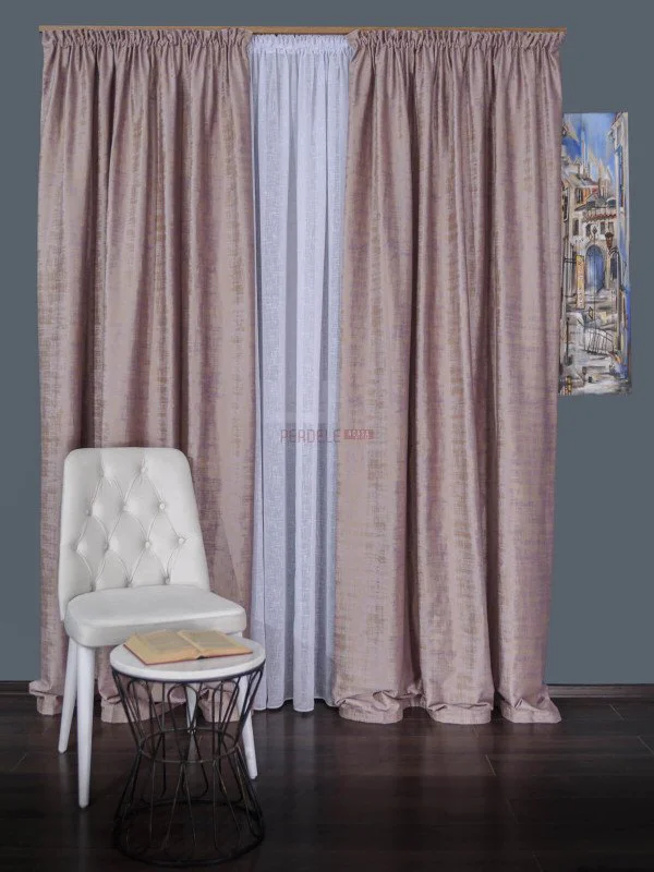 Draperie roz-pal din catifea texturata