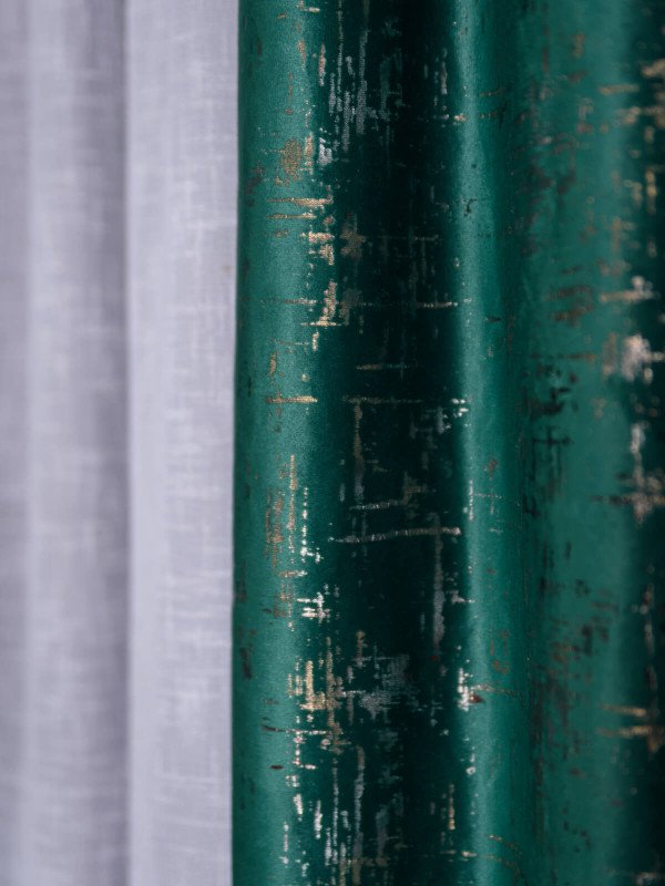 Draperie catifea verde smarald cu insertii auriu/argintiu