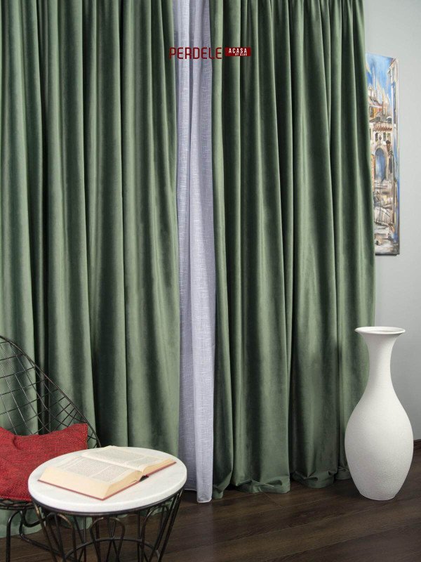 Draperie catifea verde