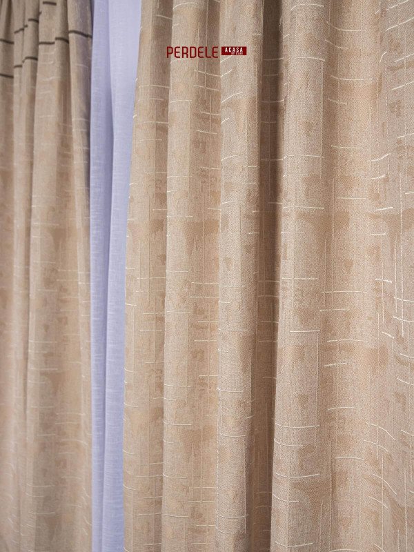 Draperie in crem