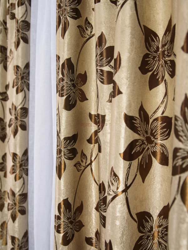 Draperie model flori