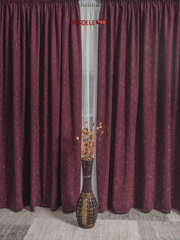 Draperie raiat grena cu dungulite