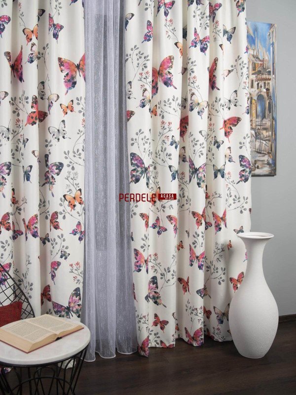 Draperie saten fluturi colorati 2