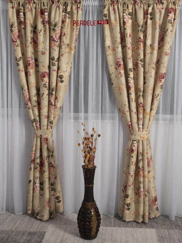 Draperie saten model flori bej,roz