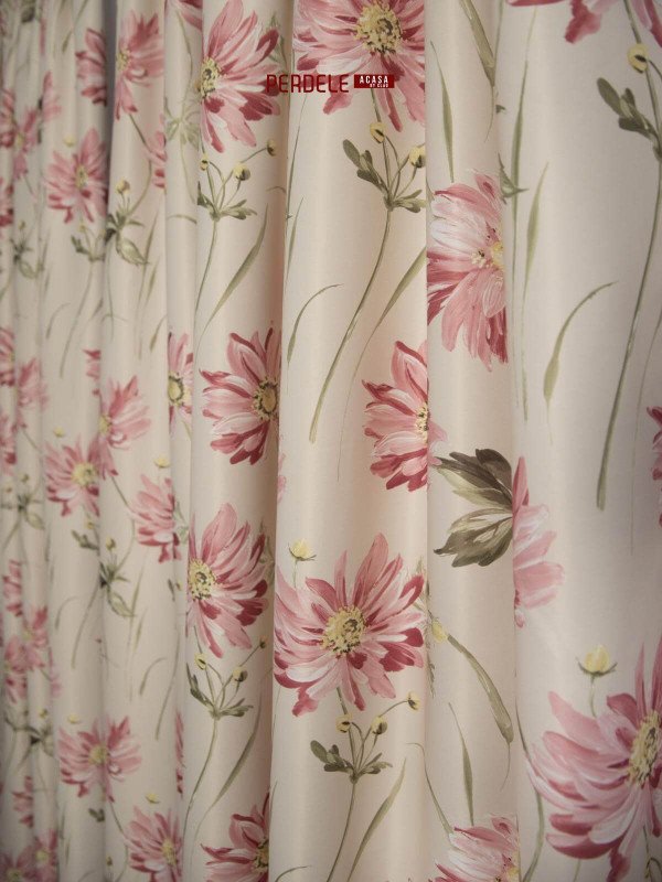 Draperie saten model flori crem,roz Draperie saten model flori crem,roz