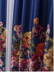 Draperie satin albastru,flori multicolore