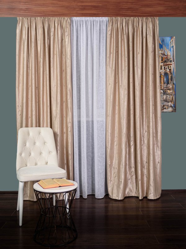 Draperie satin auriu