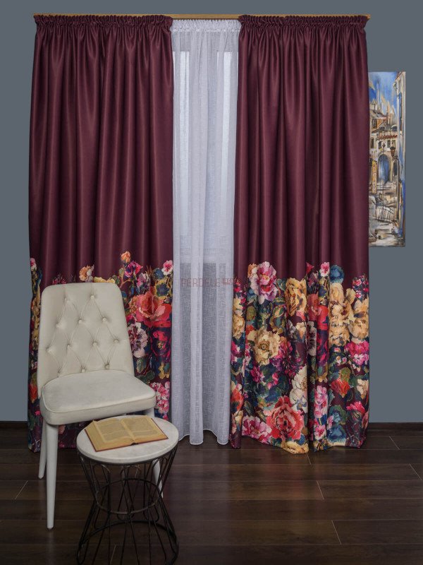 Draperie satin grena,flori multicolore