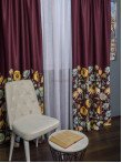 Draperie satin grena,flori multicolore