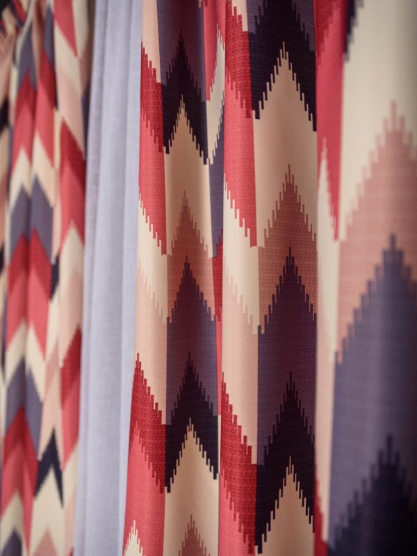 Draperie satin model zig-zag, multicolor