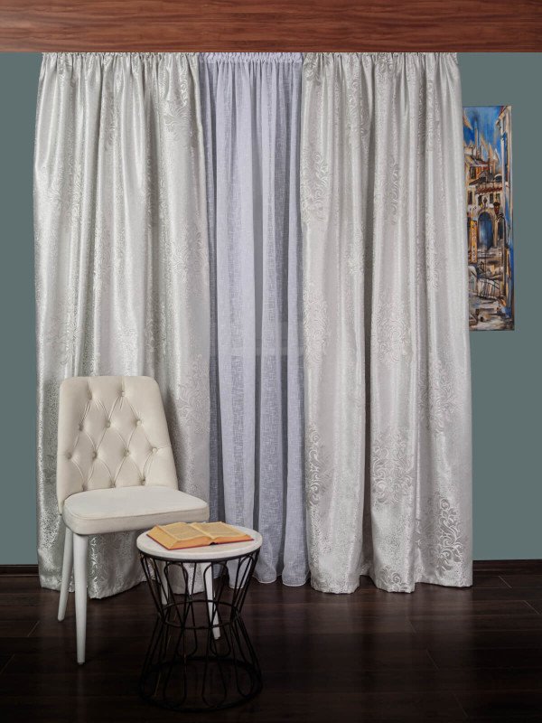 draperie tafta model baroc gri deschis