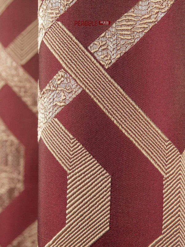 Draperie tafta