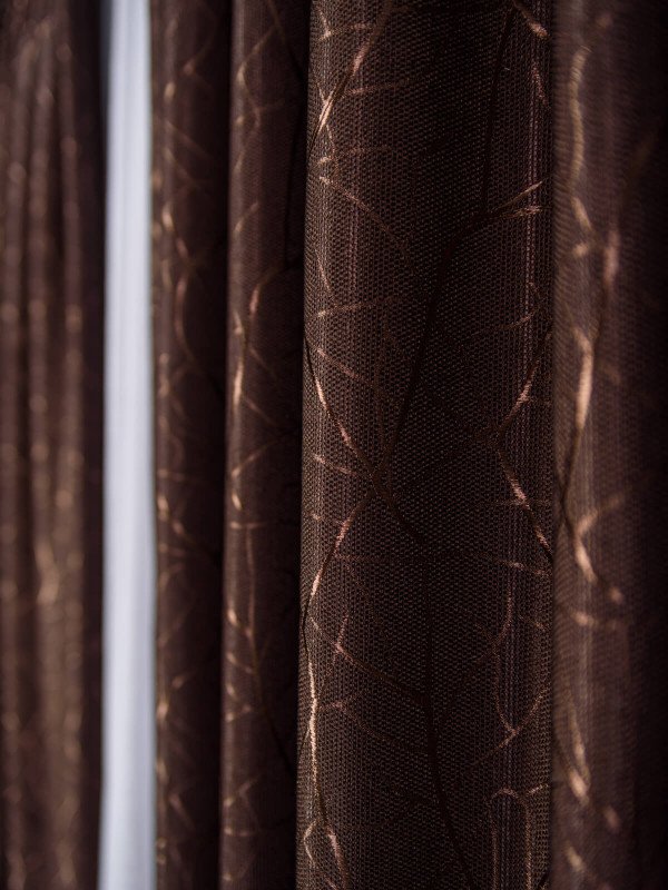 Draperie tip in maro