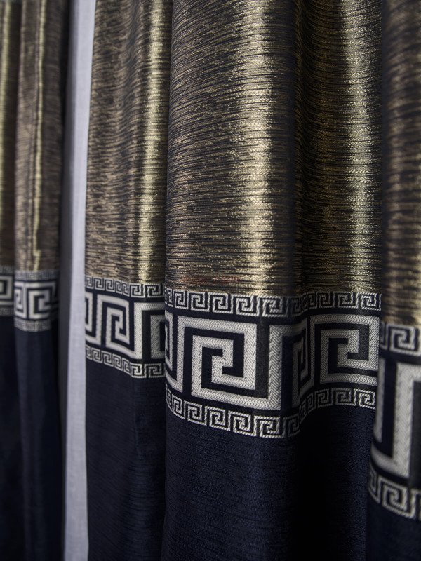 Draperie tip panou albastru argintiu