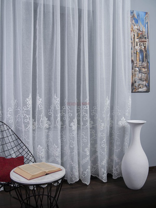 Perdea borangic brodat alb Perdea borangic brodat alb