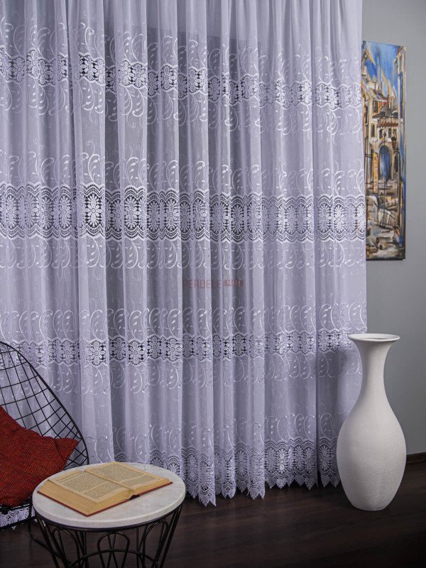 Perdea broderie tip dantela alb