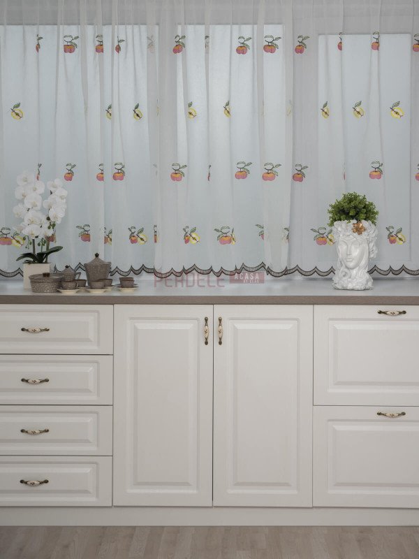 Perdea bucatarie, model fructe Perdea bucatarie, model fructe